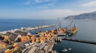 Por un paro sindical en el puerto de Iquique,  transportistas bolivianos no pueden  cargar ni descargar sus productos 
