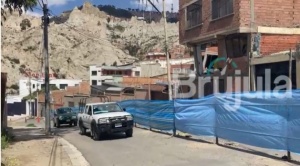 Habilitan un carril de subida en la avenida Francisco Bedregal para vehículos livianos