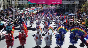 Bolivia en crisis económica, pero La Paz se alista para el Gran Poder
