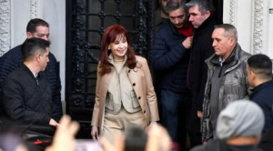 Mañana Cristina Kirchner quedará presa: ¿cómo es el departamento donde quiere cumplir su condena?