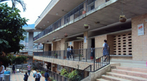 ¿Cómo llegó colegio público de Medellín a competir por el premio a la mejor escuela del mundo?