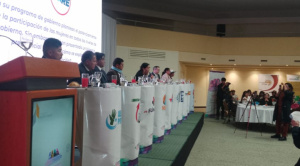 Empieza ciclo de foros políticos auspiciado por Juntas Hacemos Historia; faltó el MAS