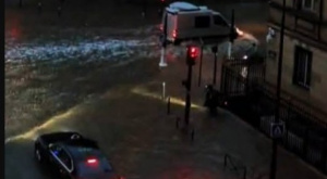 Una feroz tormenta eléctrica azotó a Francia: dejó dos muertos y a la Ciudad de la Luz a oscuras