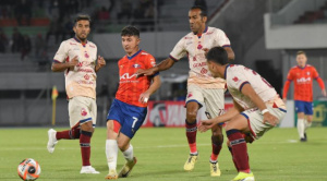 Wilster y Guabirá sellan un empate en el cierre de la fecha 13