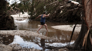 "Vi un muro gigante de agua": testimonio de un superviviente de las inundaciones en Texas