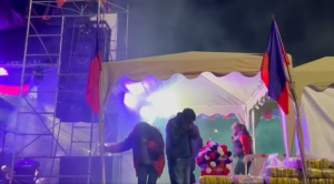 Detonan granada de gas lacrimógeno en proclamación de Reyes Villa en Cochabamba