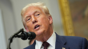 Trump anuncia un nuevo plan arancelario pero retrasa su entrada al 7 de agosto