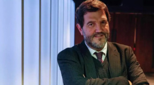 Juan Ignacio Siles recibe el Premio Dámaso Alonso en Madrid