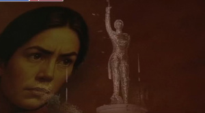 Arce descubre monumento a Juana Azurduy; llama a defender la libertad y dignidad en los comicios