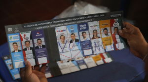 "Nulo, nulo", la constante en el conteo en uno de los centros de votación en el trópico