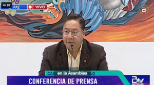 Arce convoca a Paz y a Quiroga a una  reunión para informarles sobre la  crisis y la falta de combustible