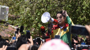 Lara pide a Velasco posponer el debate en el mercado Abasto, admite que su cabeza está “en el juicio”