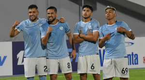Wilster juega con uno menos y Aurora gana el clásico valluno