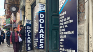 El dólar paralelo sigue a la baja y se cotiza entre 12 y 13 bolivianos en el centro paceño