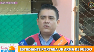 Estudiante de 12 años lleva un arma de fuego a su colegio en Santa Cruz