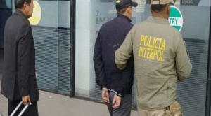 Interpol entregó a 70 buscados este año, pero en Bolivia la notificación roja no permite la detención; piden cambiar la norma