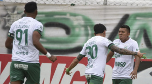 Oriente logra una victoria caída del cielo ante Independiente