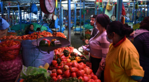 El tomate se dispara: la cuartilla llega a Bs 25 y su precio duplicó su precio en un mes