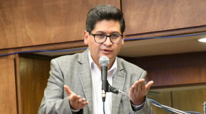 Gobierno asegura que realizó los pagos para importar combustibles, pero YPFB enfrenta falta de dólares para compras externas