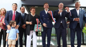 Infantino inaugura un CAR en Chile y llega a Bolivia para ver avances en la Casa de la Verde