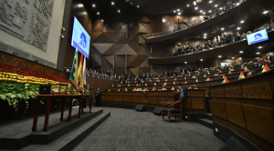 Se instala la sesión de la Asamblea para posesionar a Rodrigo Paz