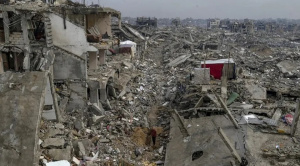 Israel bombardea por tierra, mar y aire el norte y el sur de Gaza pese al alto el fuego