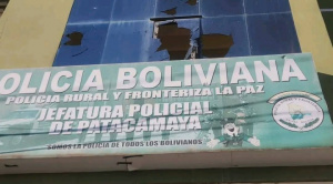 Desconocidos apedrean instalaciones de la Policía en Patacamaya
