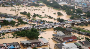 Decenas de fallecidos y miles de evacuados por fuertes lluvias en el Sudeste Asiático