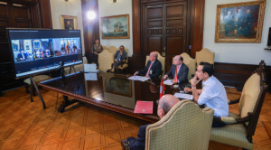 Paz se reúne con presidente peruano para renovar el compromiso bilateral