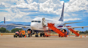 BoA opera con la mitad de su flota, anuncia medidas para estabilizar vuelos y descarta privatización