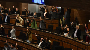 La ALP aprueba convocatoria para postulantes a vocales del TSE