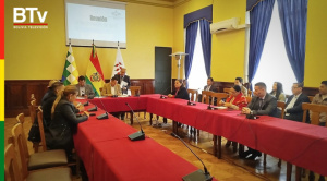 Lara se reúne con jefes de bancada  para acordar temas de la agenda legislativa