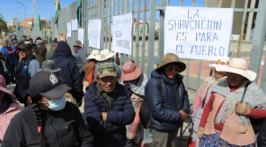 Panificadores alteños bloquean y exigen autorización para vender el pan a Bs 0,80