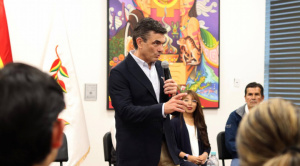 Gobierno convoca a 10 alcaldes  para el martes a las 15:00