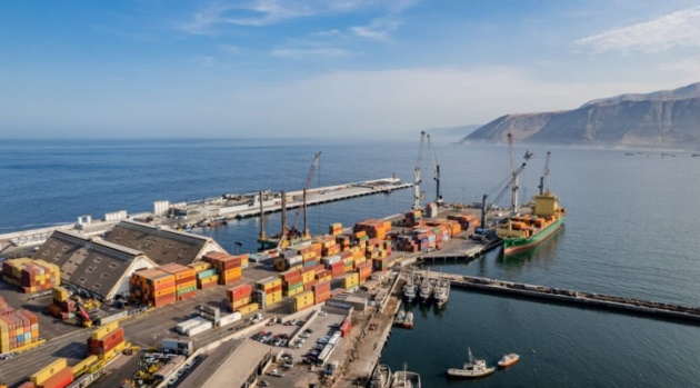 Por un paro en el puerto de Iquique,  transportistas bolivianos no pueden  cargar ni descargar sus productos 